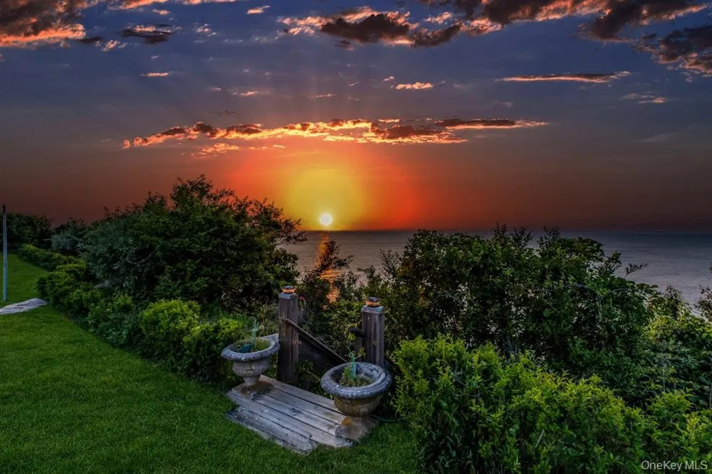 2100 Sound Drive Greenport, NY 11944