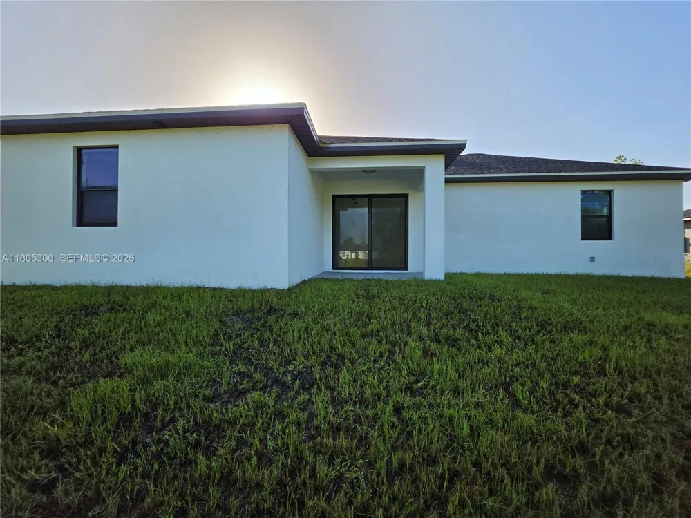 326 Nathan Ave Lehigh Acres, FL 33974