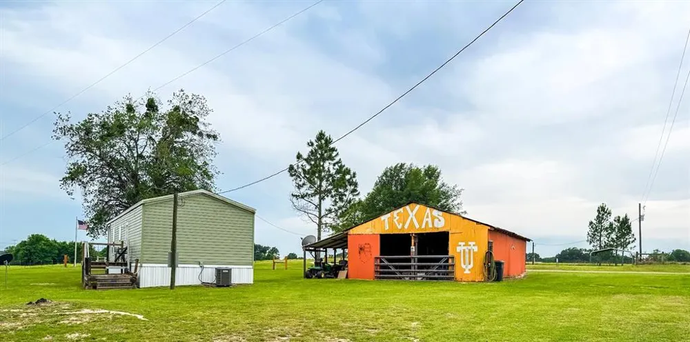 County Road 891 Jewett, TX 75846