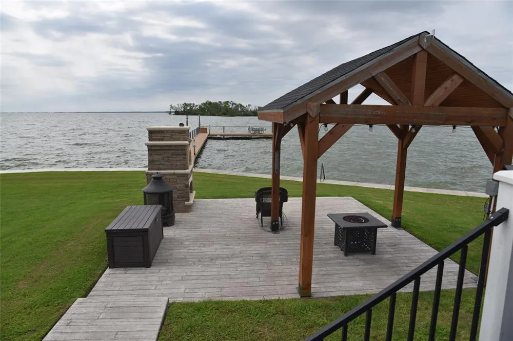 6465 Peninsula Road Kerens, TX 75144