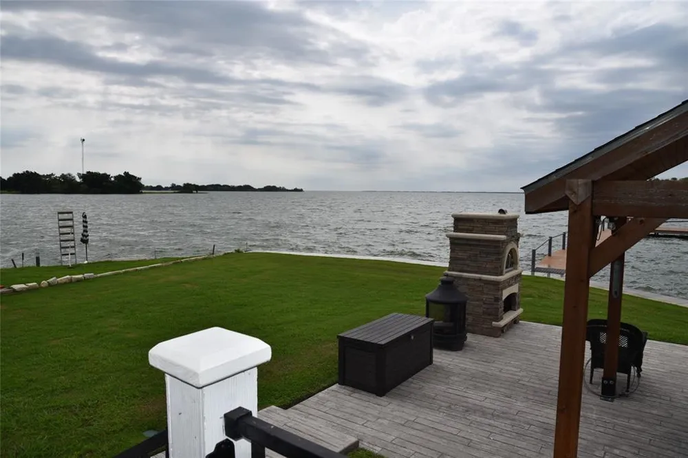 6465 Peninsula Road Kerens, TX 75144