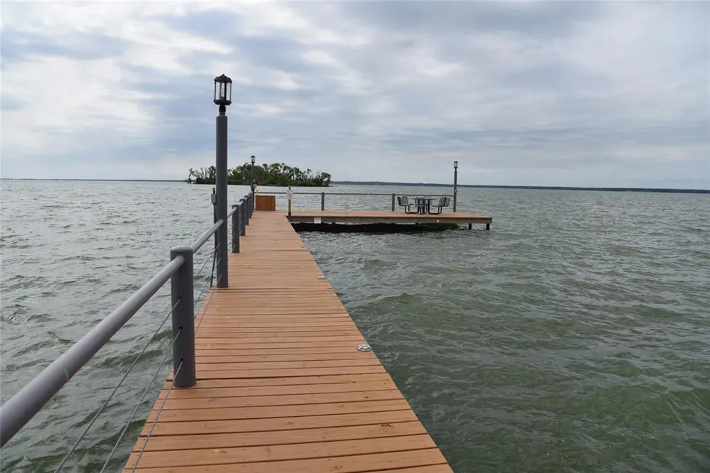 6465 Peninsula Road Kerens, TX 75144