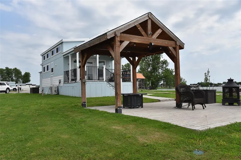 6465 Peninsula Road Kerens, TX 75144