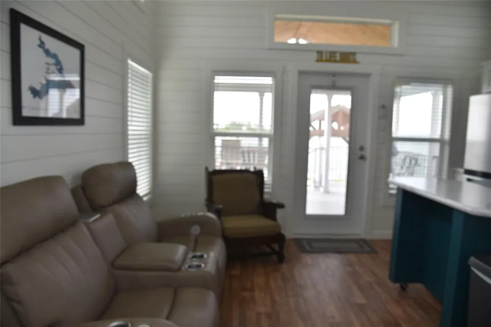 6465 Peninsula Road Kerens, TX 75144