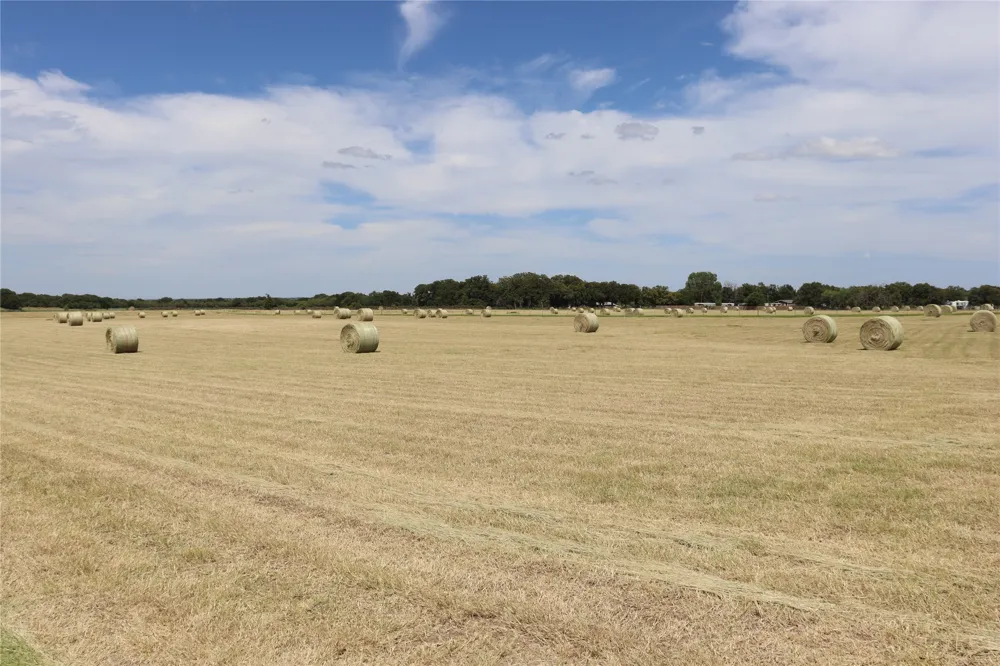 1952 County Road 103 Comanche, TX 76442