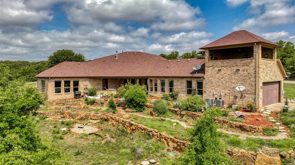 840 Hensley Road Gordon, TX 76453