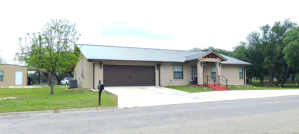 125 Parkview Brady, TX 76825