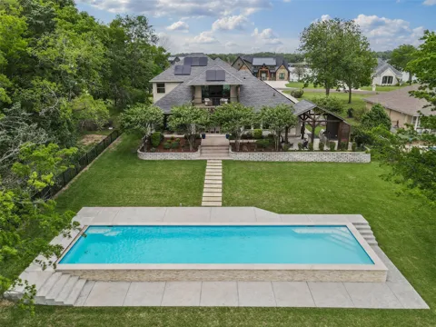 1140 The Shores Drive
