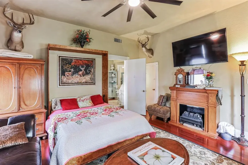 203 W Commerce St San Saba, TX 76877