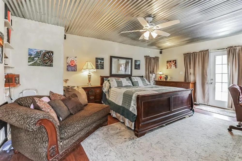 203 W Commerce St San Saba, TX 76877