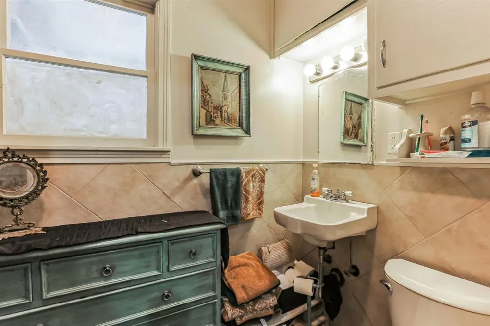 203 W Commerce St San Saba, TX 76877