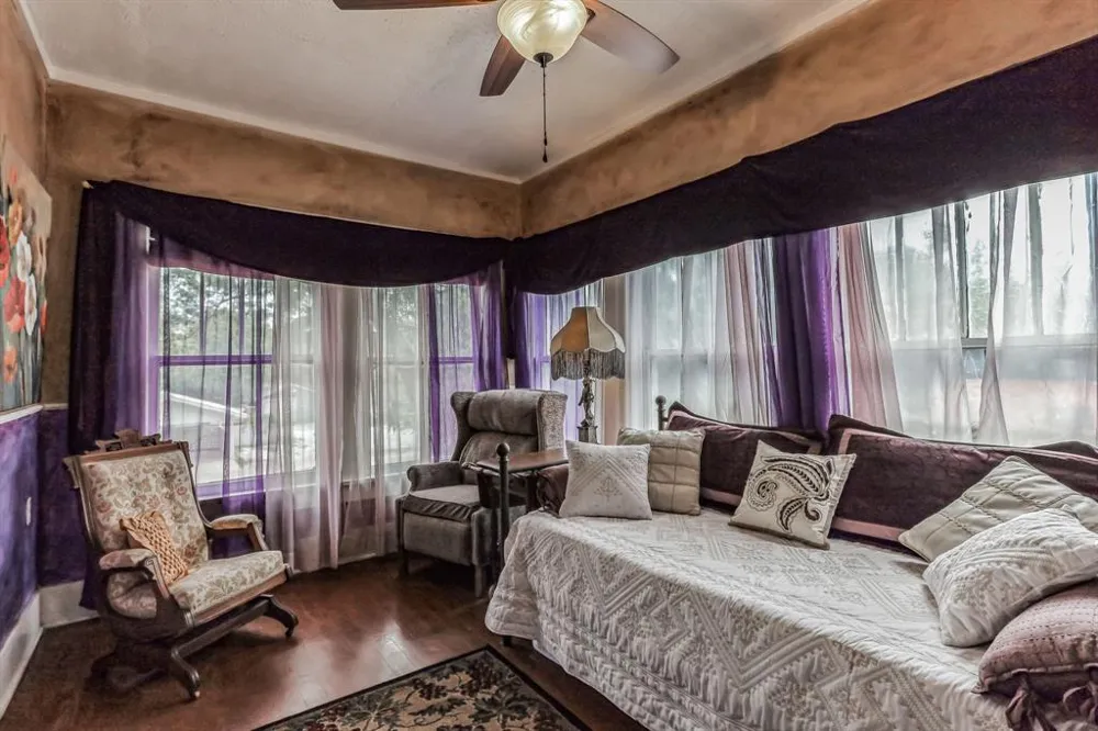 203 W Commerce St San Saba, TX 76877