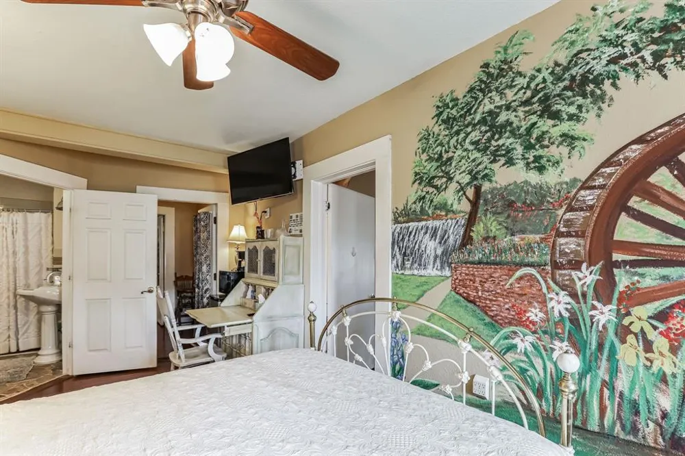 203 W Commerce St San Saba, TX 76877