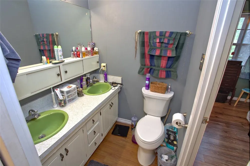 998 County Road 311 Tyler, TX 75706