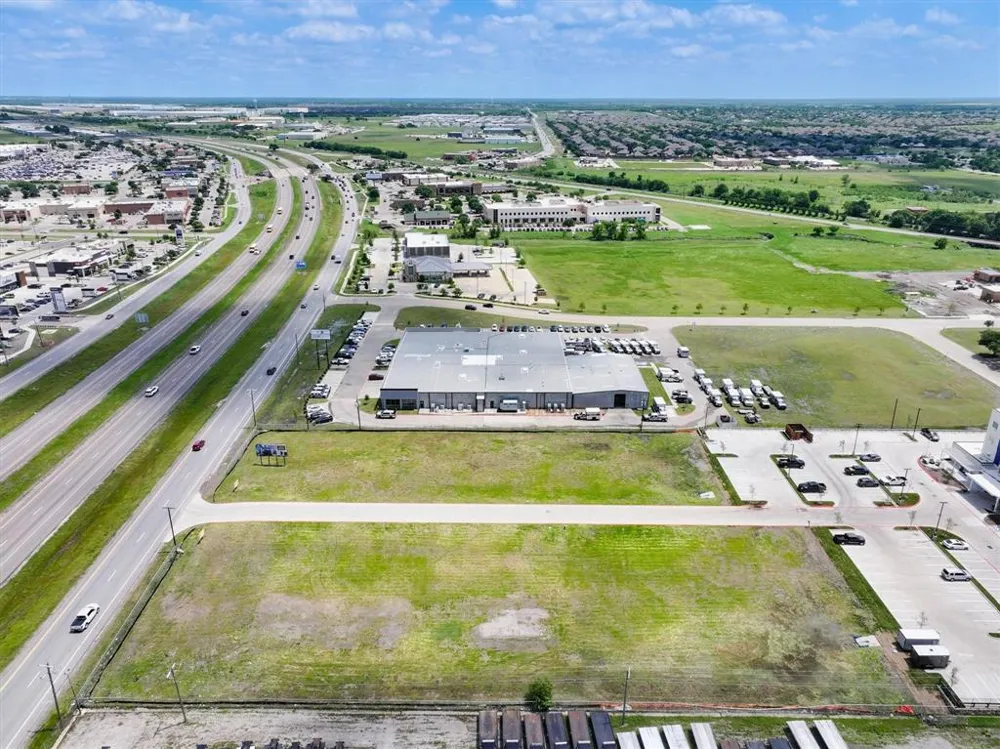 503 E US  80 Forney, TX 75126