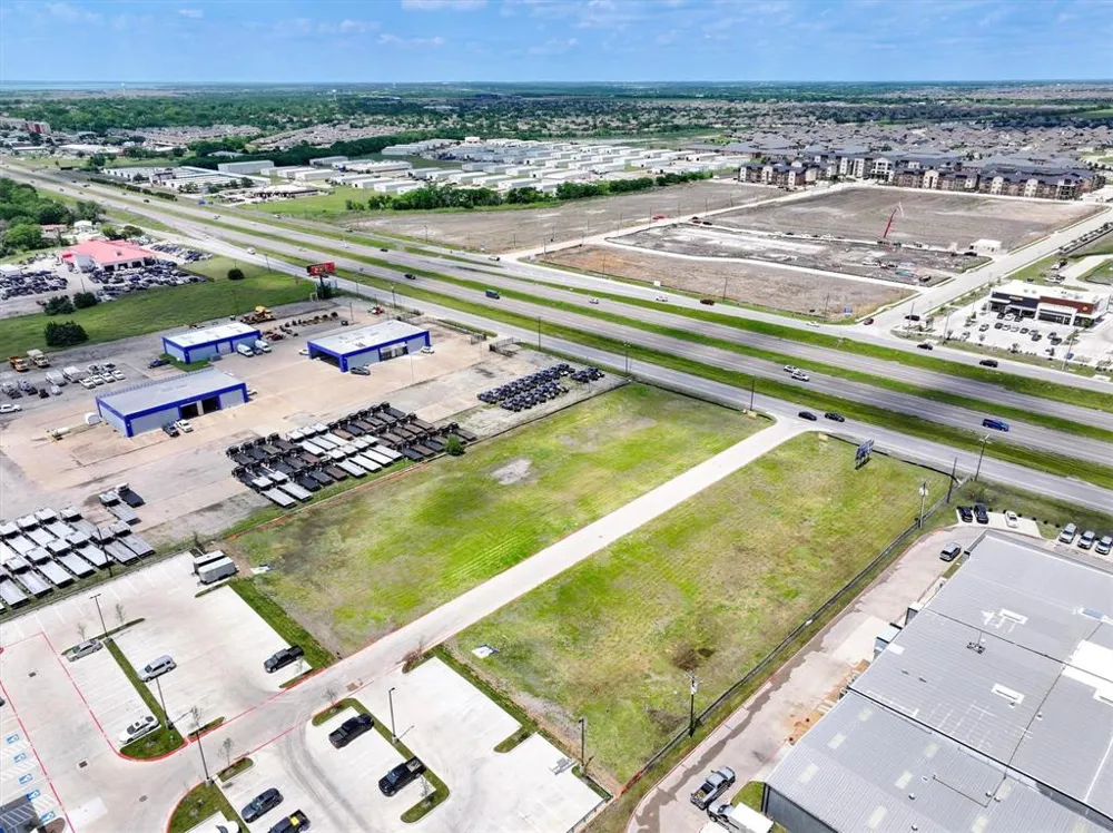 503 E US  80 Forney, TX 75126