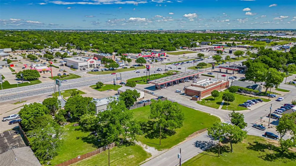 124 Anderson Street Burleson, TX 76028