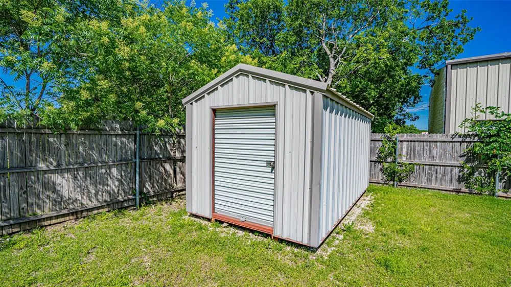 124 Anderson Street Burleson, TX 76028