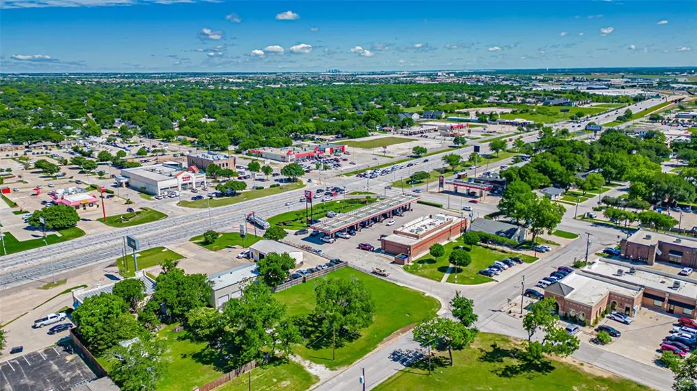 124 Anderson Street Burleson, TX 76028