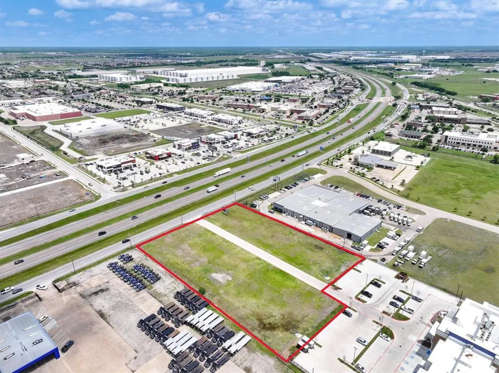 503 E US Highway 80 Forney, TX 75126