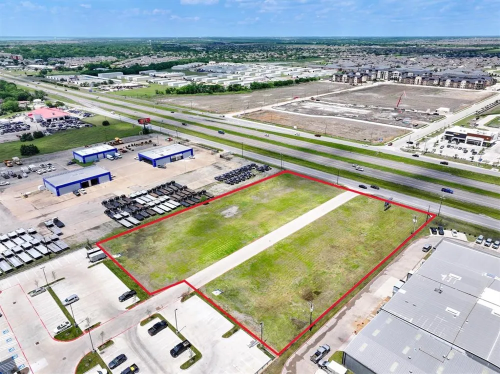 503 E US Highway 80 Forney, TX 75126