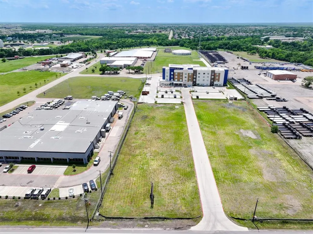 503 E US Highway 80 Forney, TX 75126