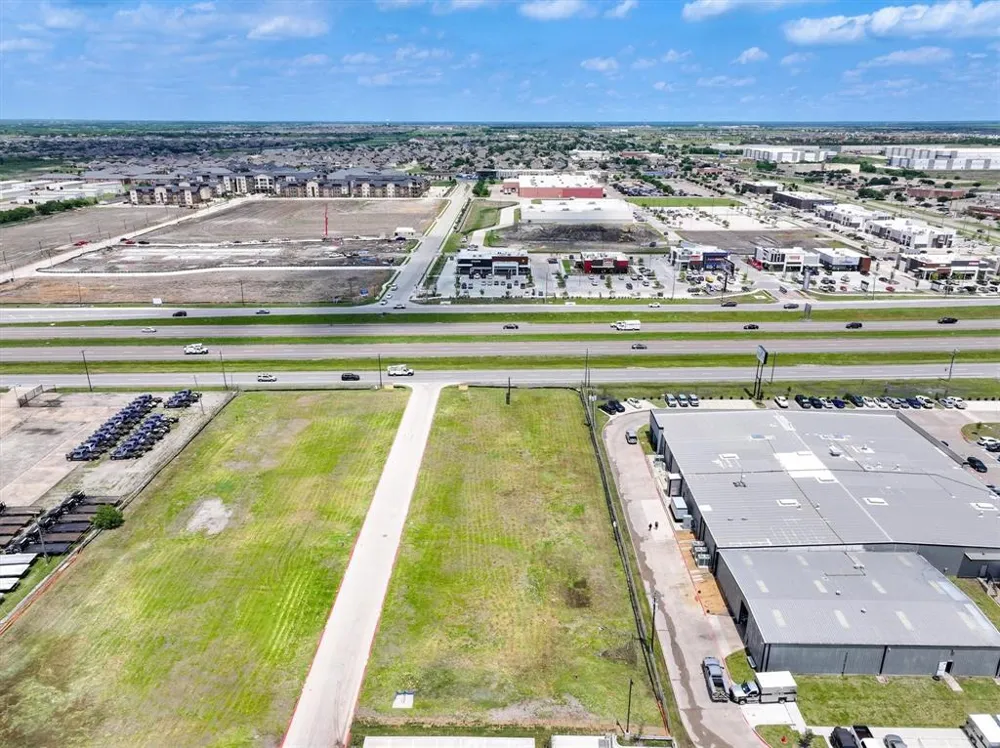503 E US Highway 80 Forney, TX 75126
