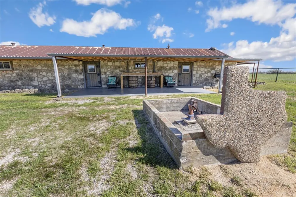 725 County Road 520 Evant, TX 76525