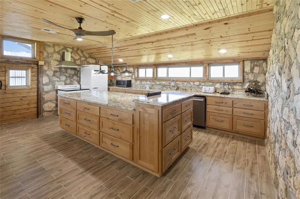 725 County Road 520 Evant, TX 76525