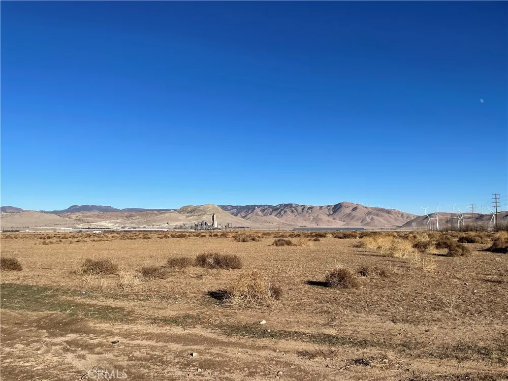20028 Tehachapi Willow Springs Rd Tehachapi, CA 93561