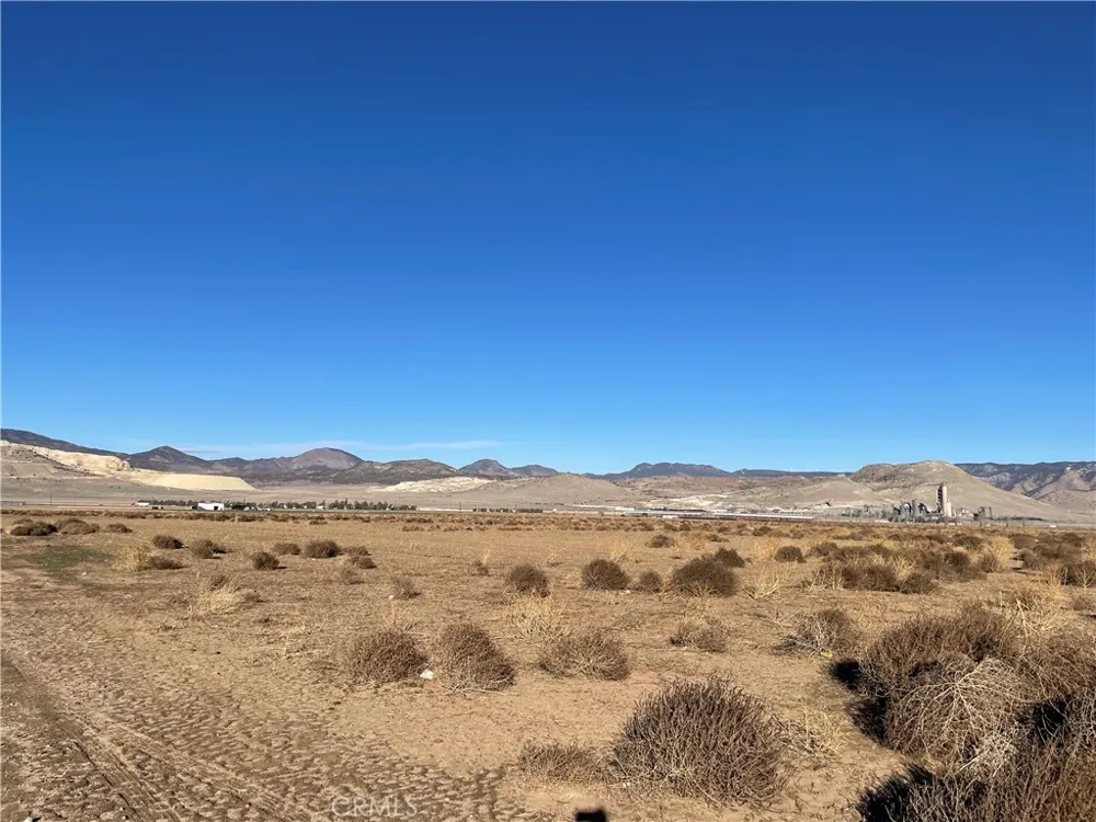 20028 Tehachapi Willow Springs Rd Tehachapi, CA 93561