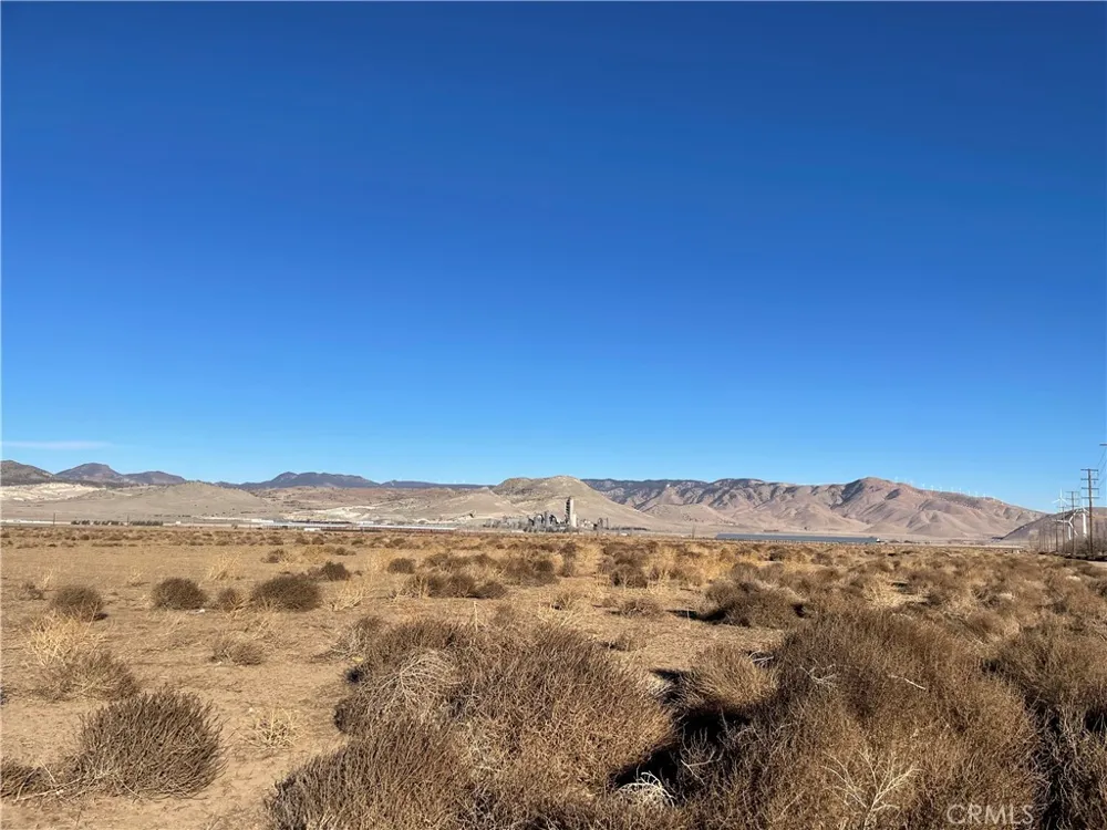 20028 Tehachapi Willow Springs Rd Tehachapi, CA 93561