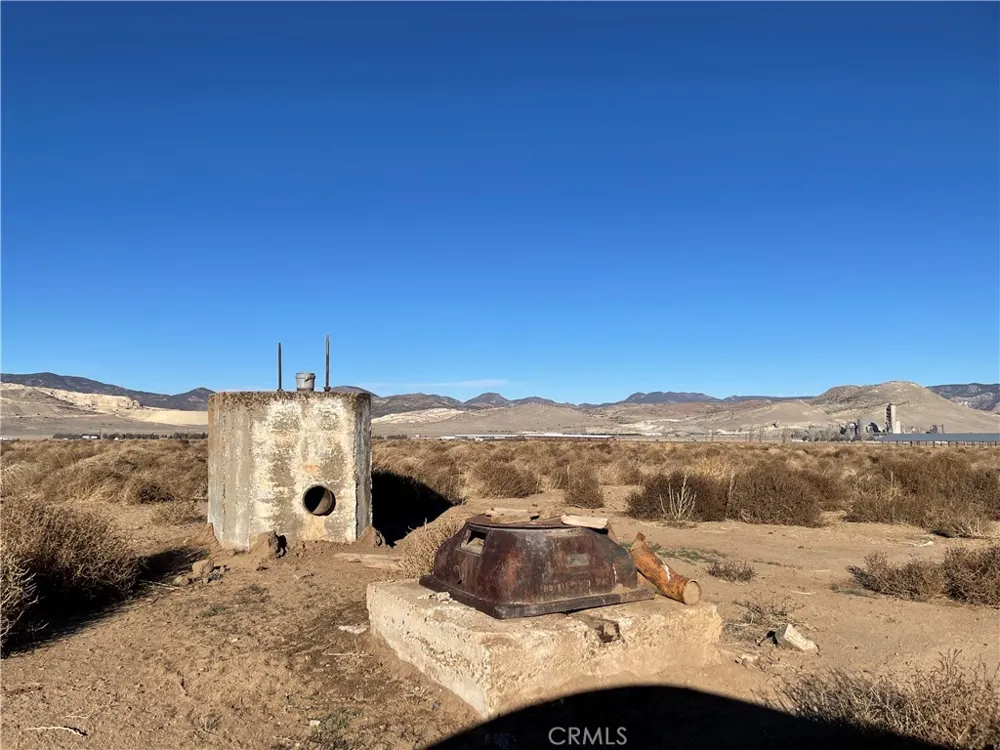 20028 Tehachapi Willow Springs Rd Tehachapi, CA 93561