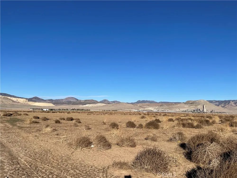 20028 Tehachapi Willow Springs Rd Tehachapi, CA 93561
