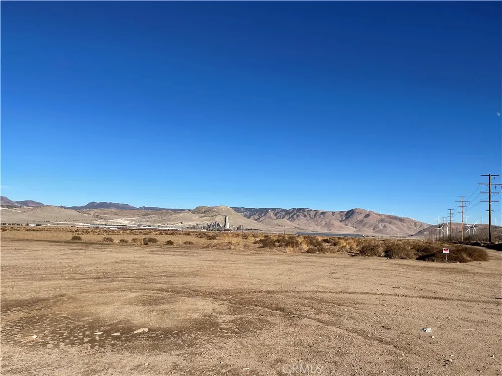 20028 Tehachapi Willow Springs Rd Tehachapi, CA 93561