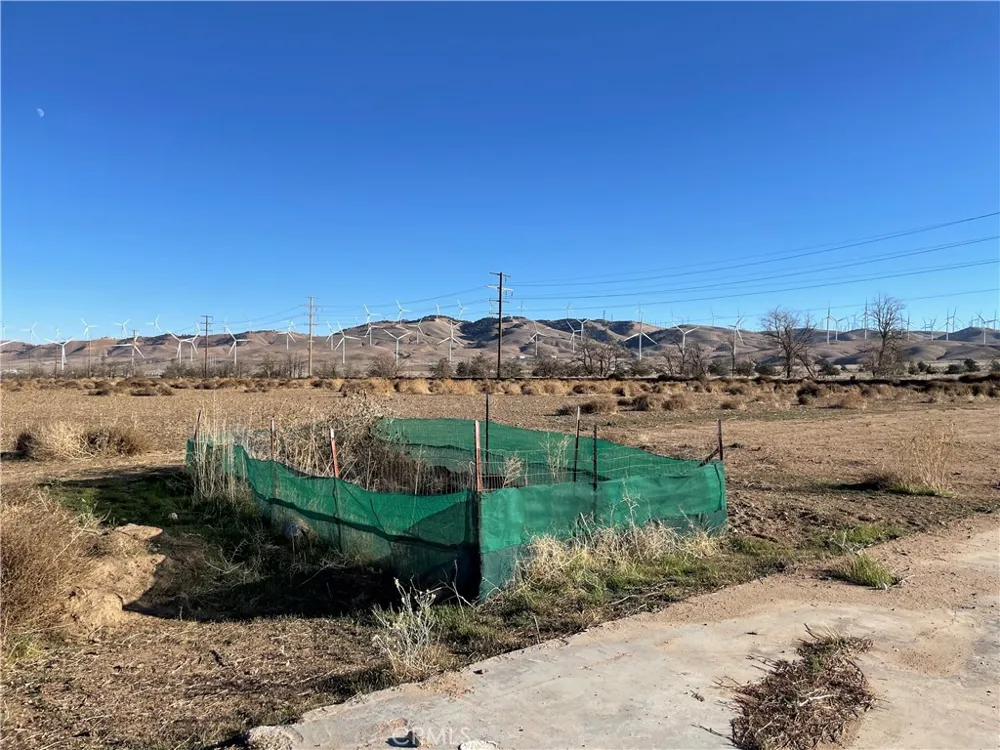 20028 Tehachapi Willow Springs Rd Tehachapi, CA 93561