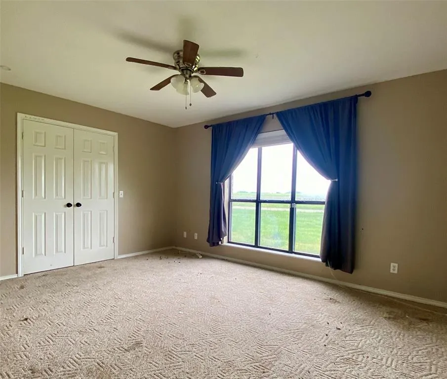 218 County Road 2992 Windom, TX 75492