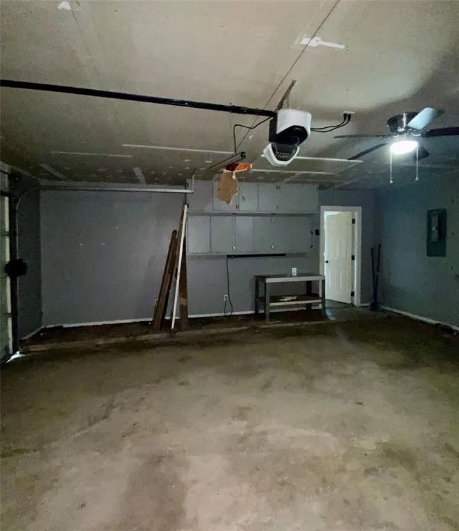 218 County Road 2992 Windom, TX 75492