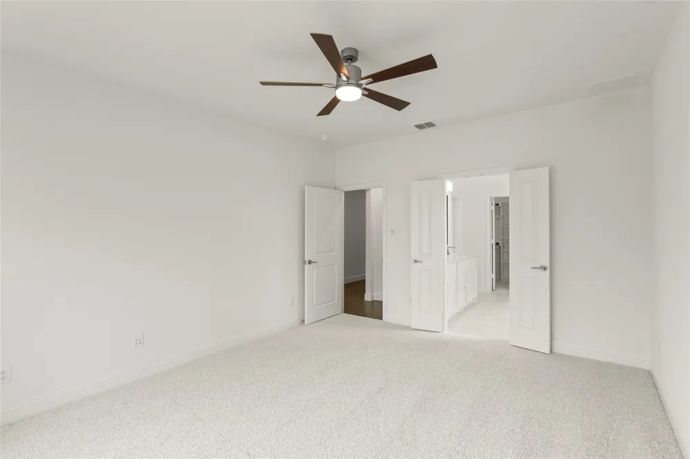 12710 Meadow Glen Rowlett, TX 75089