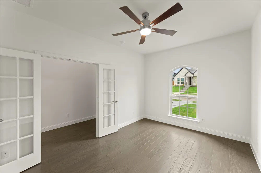 12710 Meadow Glen Rowlett, TX 75089