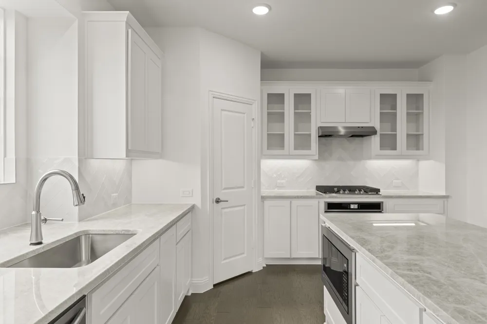 12710 Meadow Glen Rowlett, TX 75089