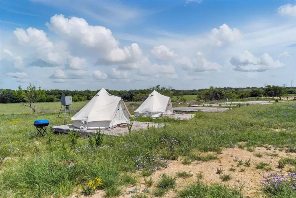 1613 County Road 440 De Leon, TX 76444