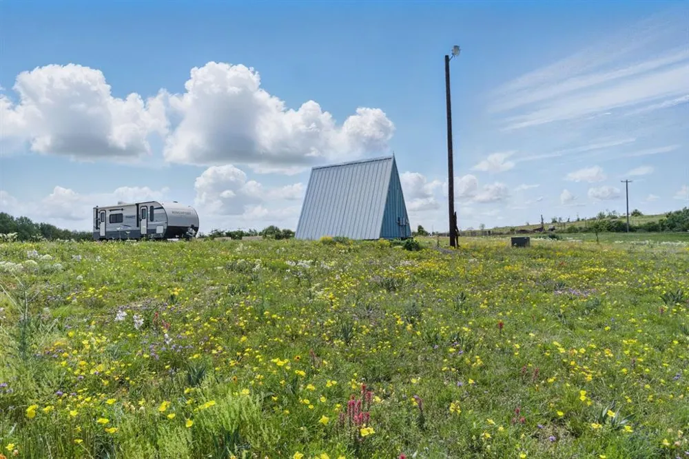 1613 County Road 440 De Leon, TX 76444
