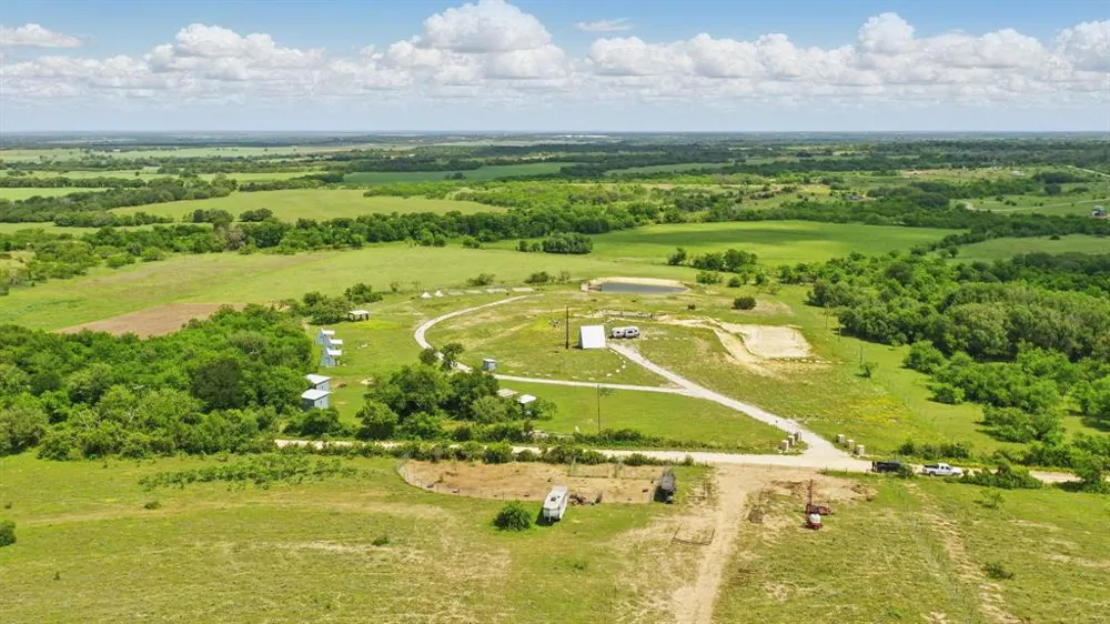 1613 County Road 440 De Leon, TX 76444