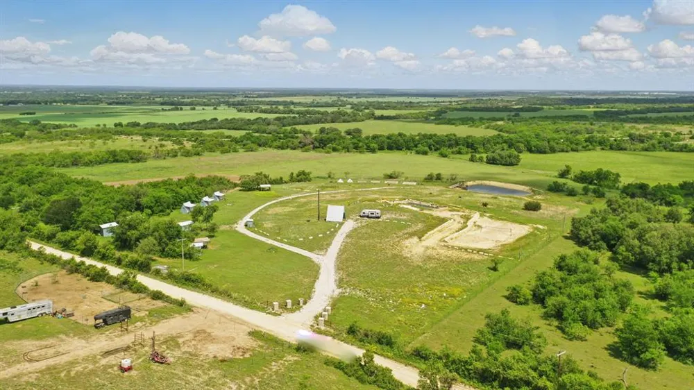 1613 County Road 440 De Leon, TX 76444