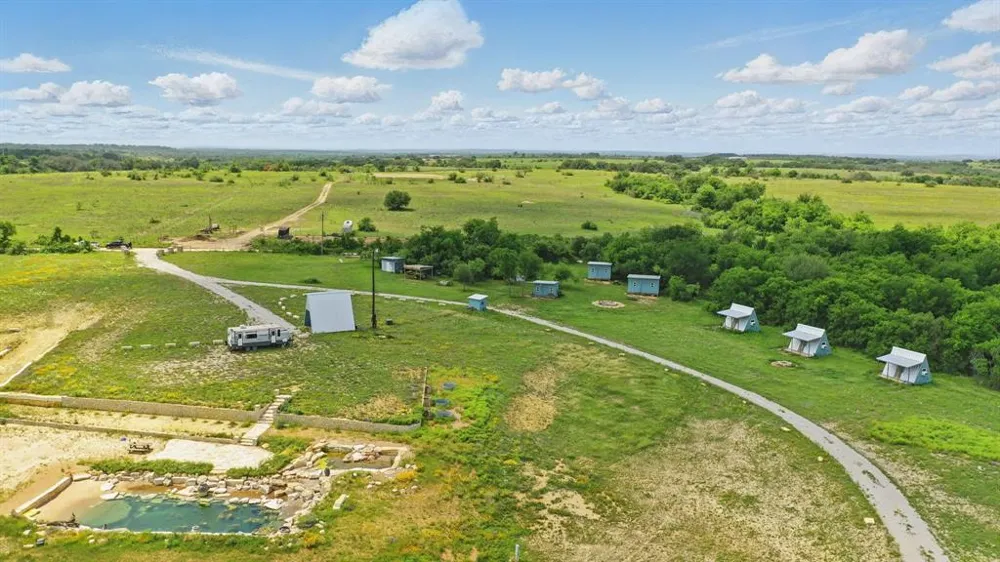1613 County Road 440 De Leon, TX 76444