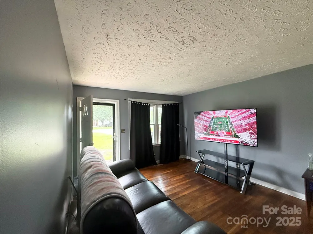 101 Windsor Drive Cheraw, SC 29520