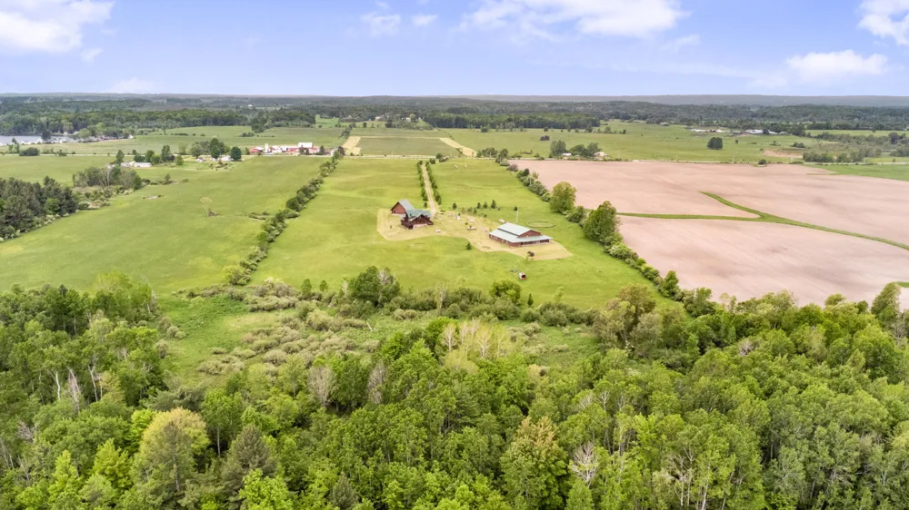 4450 50th Avenue Orient Township, MI 49679