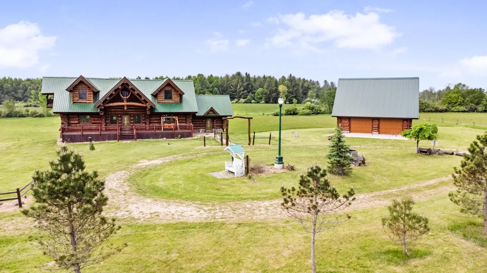 4450 50th Avenue Orient Township, MI 49679