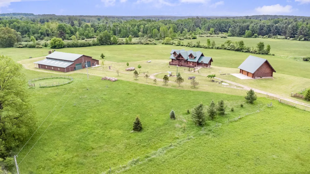 4450 50th Avenue Orient Township, MI 49679
